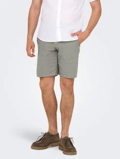 Chinoshorts "Onsmark" groen