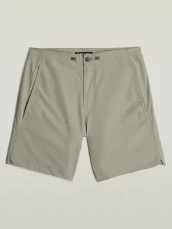 Short taupe