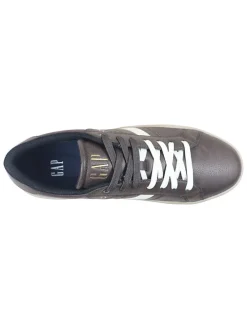 Sneakers bruin
