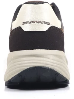 Sneakers bruin